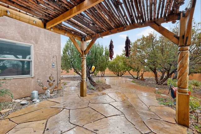 6 Enebro Place, Santa Fe, NM 87508