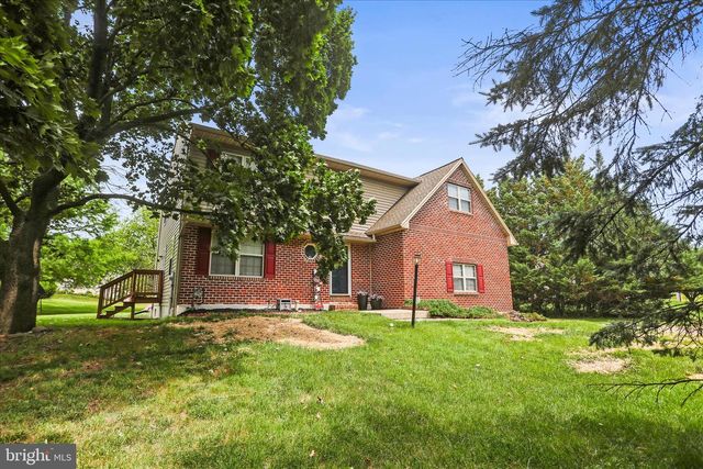 2168 BRANDYWINE LN, York, PA 17404