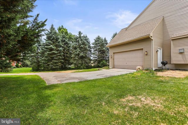 2168 BRANDYWINE LN, York, PA 17404