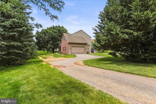 2168 BRANDYWINE LN, York, PA 17404