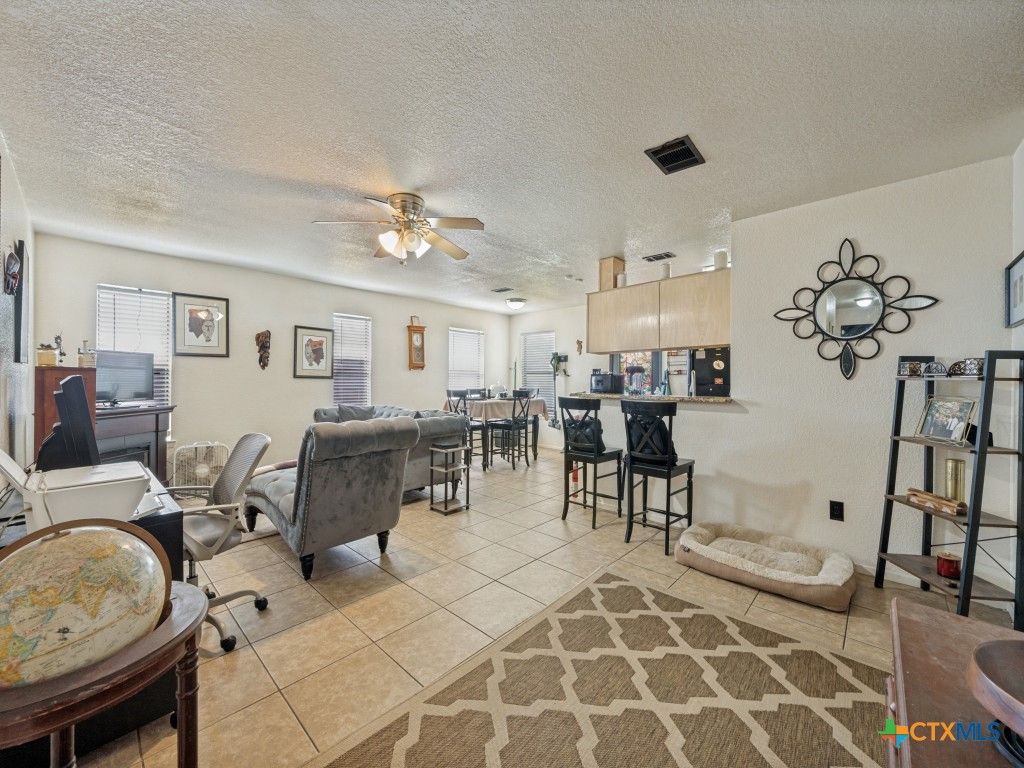 Image 2 of property listing at 4500 Fieldcrest Drive, Killeen, TX 76549