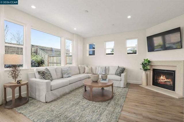 507 Yarrow Dr, Fairfield, CA 94534