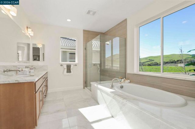 507 Yarrow Dr, Fairfield, CA 94534