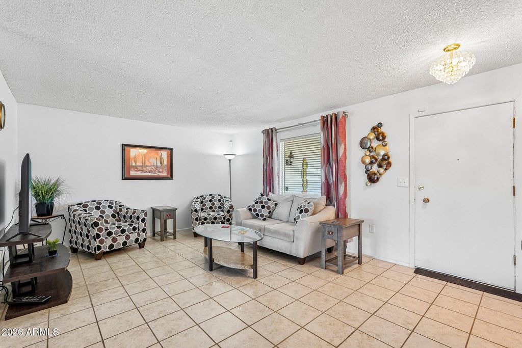 10343 W PRAIRIE HILLS Circle, Sun City, AZ 85351 — photo 3