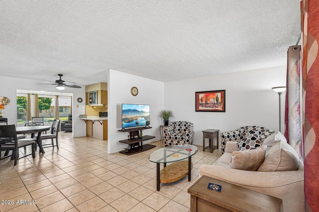 10343 W PRAIRIE HILLS Circle, Sun City, AZ 85351 — photo 5