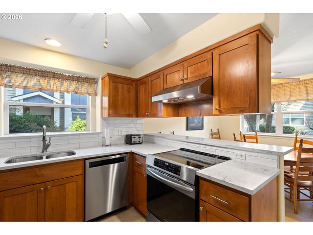 4736 W POWELL Blvd 129, Gresham, OR 97030