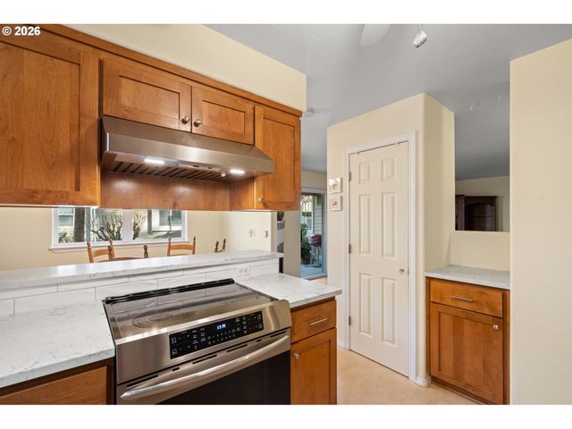 4736 W POWELL Blvd 129, Gresham, OR 97030