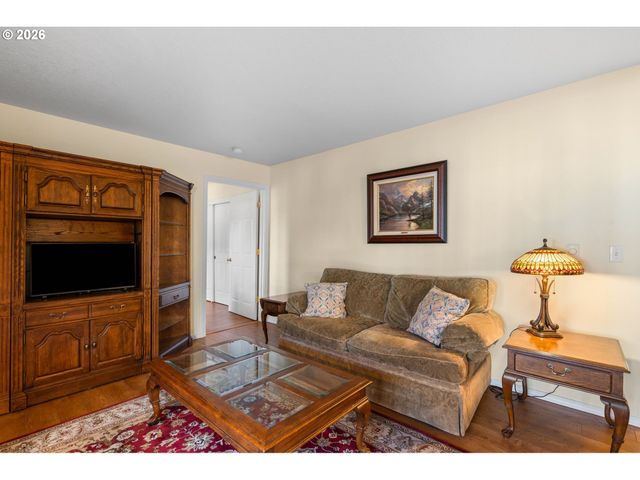 4736 W POWELL Blvd 129, Gresham, OR 97030