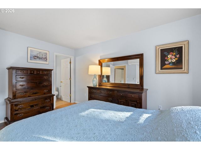 4736 W POWELL Blvd 129, Gresham, OR 97030