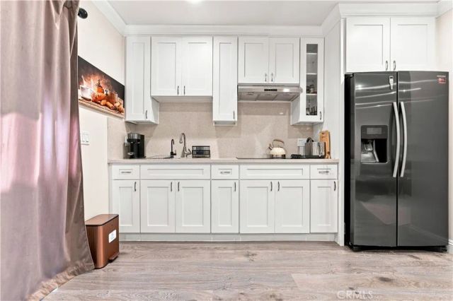 430 N Parish Place, Burbank, CA 91506