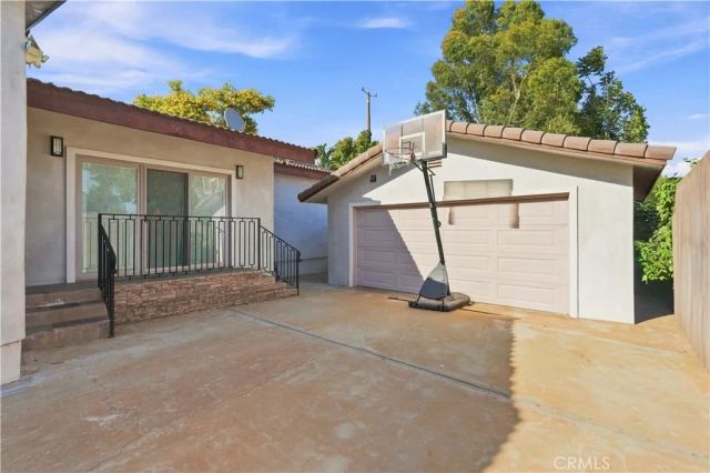 430 N Parish Place, Burbank, CA 91506