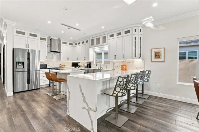 430 N Parish Place, Burbank, CA 91506