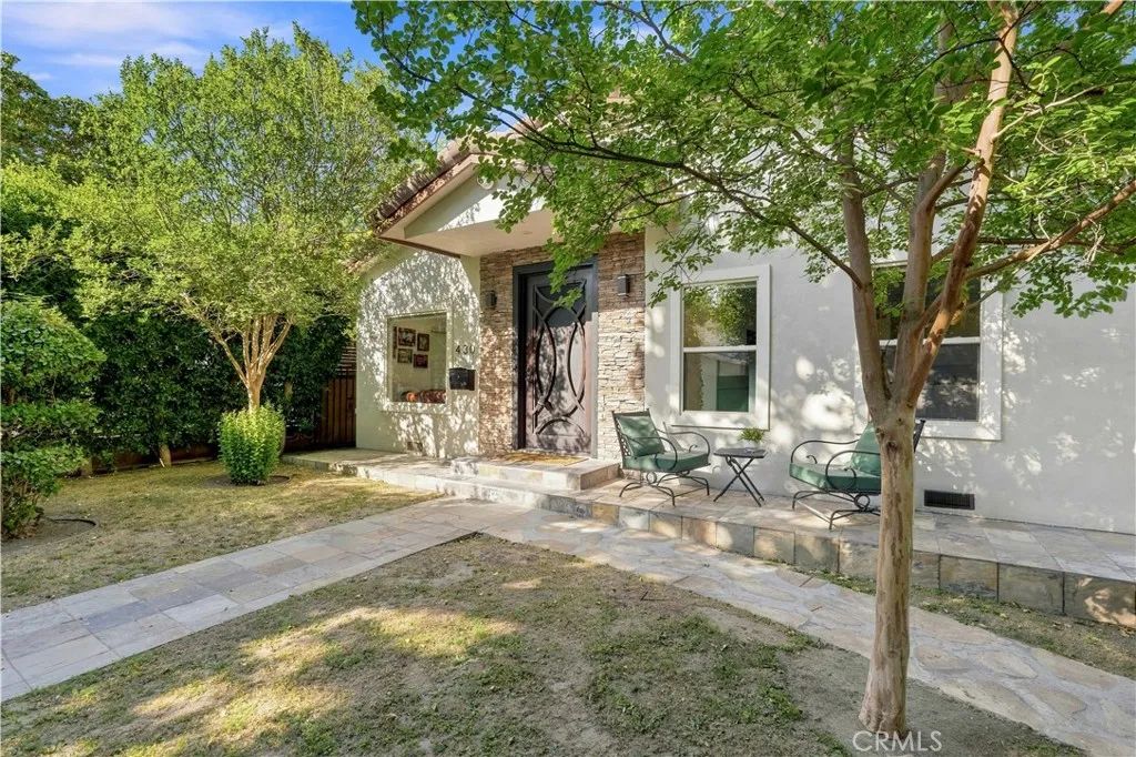 430 N Parish Place, Burbank, CA 91506