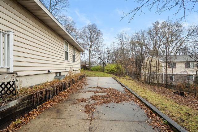 320 Phelps Avenue, Kalamazoo, MI 49048