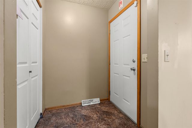 320 Phelps Avenue, Kalamazoo, MI 49048