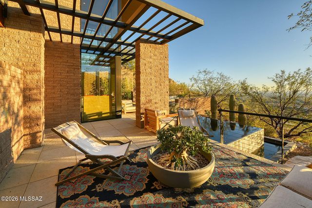 6830 N Hole-In-The-Wall Way, Tucson, AZ 85750