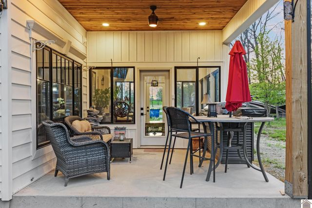 4880 Leonard Futrell Road, Paducah, KY 42001