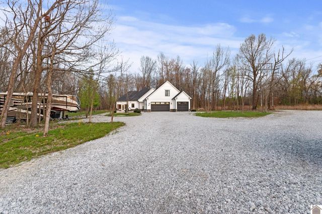 4880 Leonard Futrell Road, Paducah, KY 42001