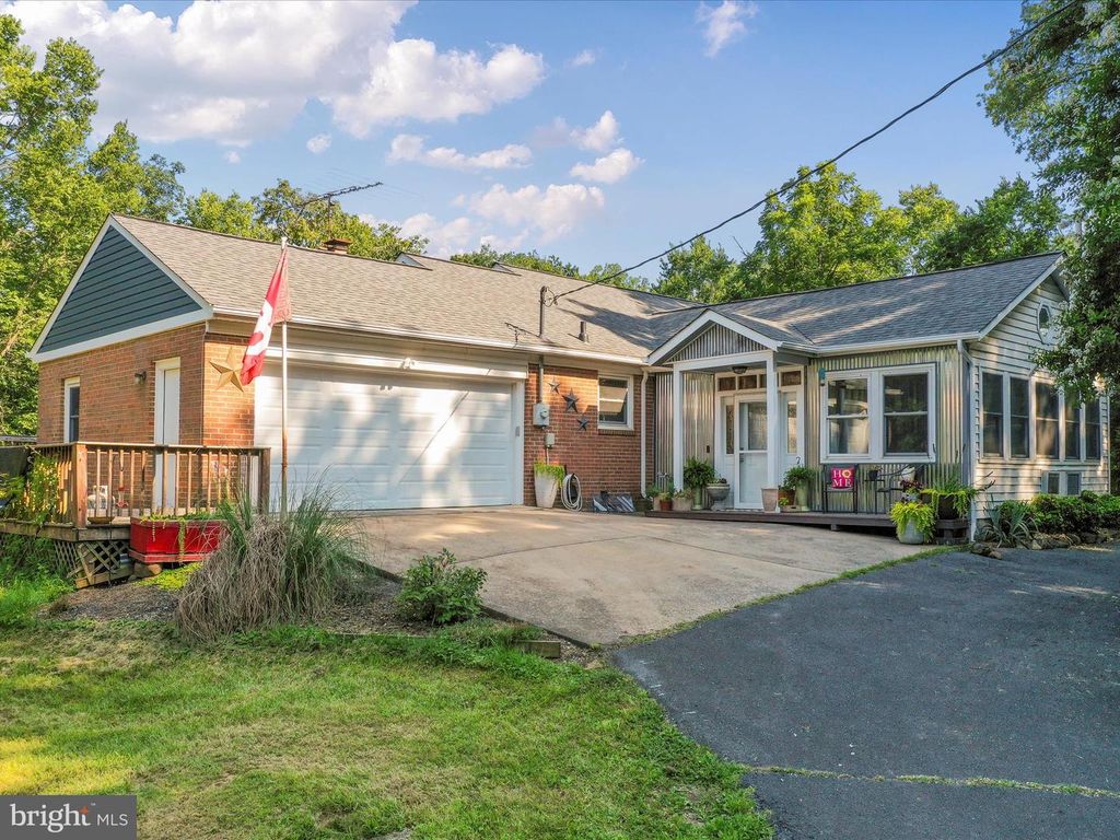 1857 MARYS SHADY LN, Front Royal, VA 22630