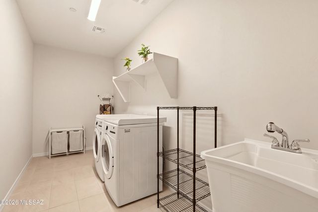 13288 E Librada Leon Way, Tucson, AZ 85747