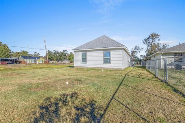 1604 Mcnabb St Street, Lake Charles, LA 70615