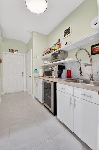 1502 SW 5th Avenue, Boca Raton, FL 33432