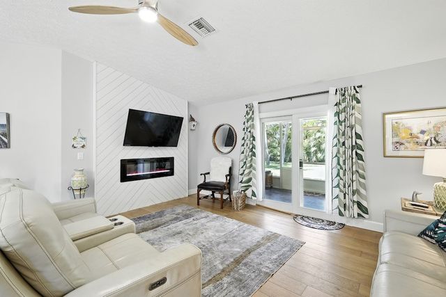 725 Acacia Road, Vero Beach, FL 32963