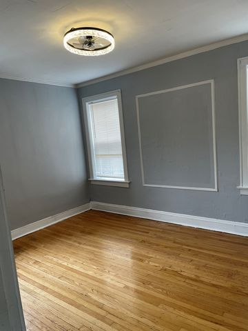 8227 S Maryland Avenue 3S, Chicago, IL 60619