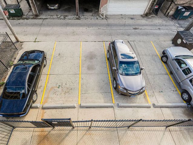 8227 S Maryland Avenue 3S, Chicago, IL 60619