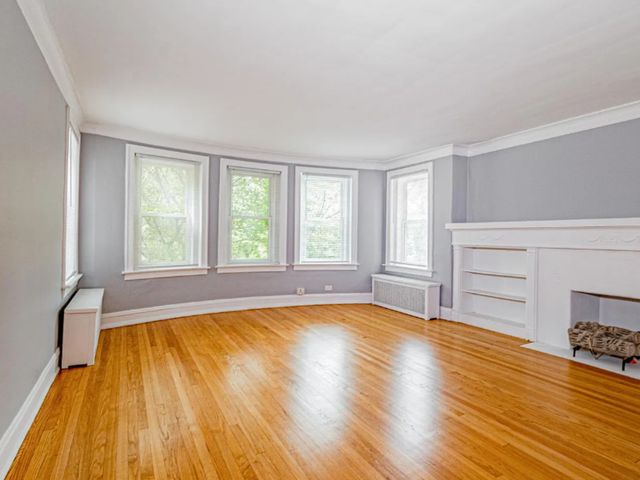 8227 S Maryland Avenue 3S, Chicago, IL 60619