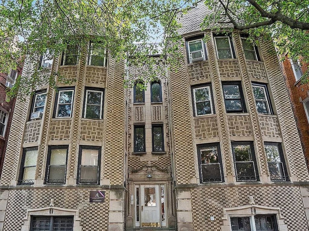 8227 S Maryland Avenue 3S, Chicago, IL 60619