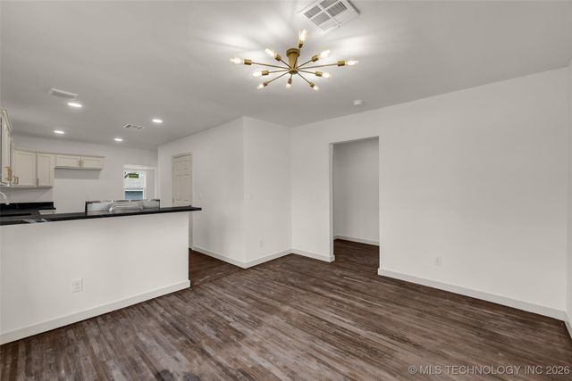 1017 W Newton Street, Tulsa, OK 74127