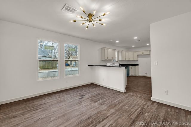 1017 W Newton Street, Tulsa, OK 74127