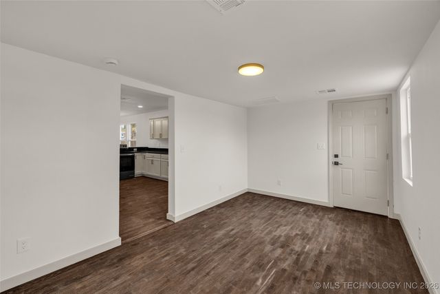 1017 W Newton Street, Tulsa, OK 74127