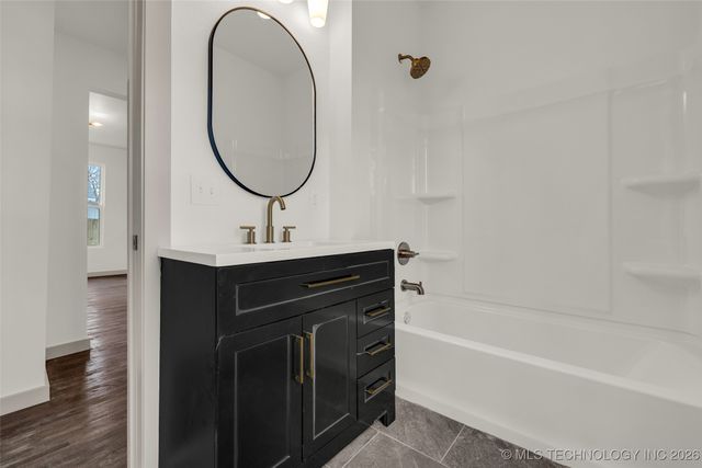 1017 W Newton Street, Tulsa, OK 74127