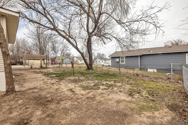 1017 W Newton Street, Tulsa, OK 74127