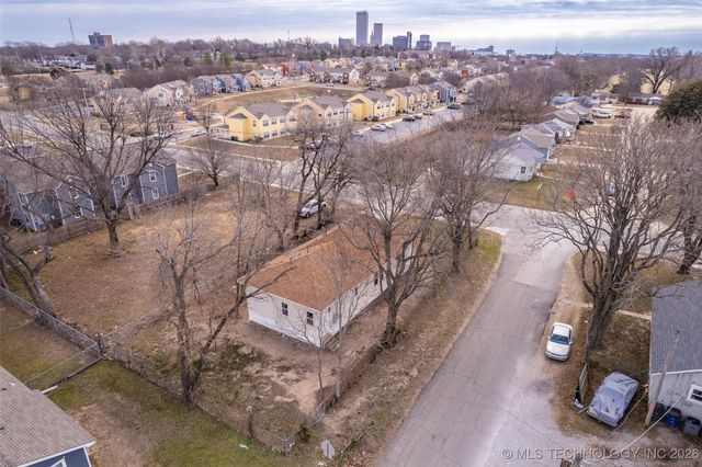 1017 W Newton Street, Tulsa, OK 74127