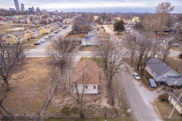 1017 W Newton Street, Tulsa, OK 74127