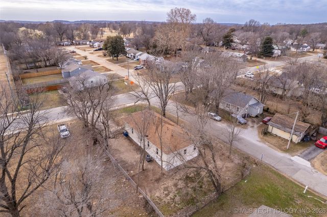 1017 W Newton Street, Tulsa, OK 74127