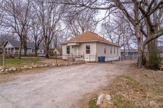 1017 W Newton Street, Tulsa, OK 74127