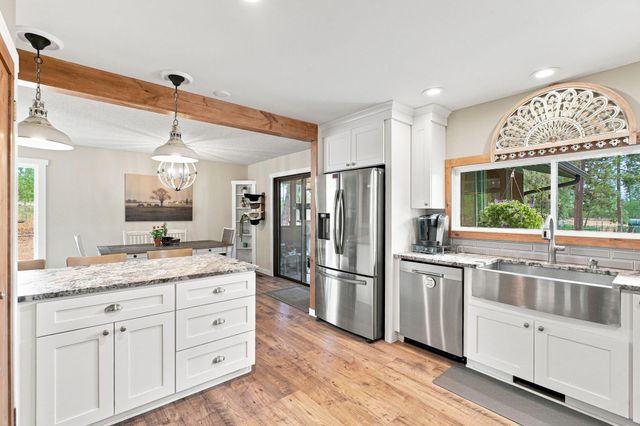 12323 S Sherman Rd, Spokane, WA 99224