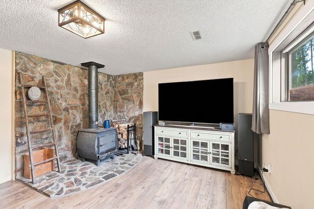 12323 S Sherman Rd, Spokane, WA 99224