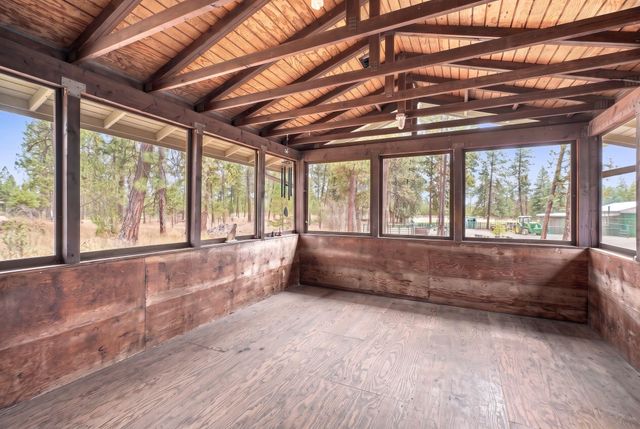 12323 S Sherman Rd, Spokane, WA 99224