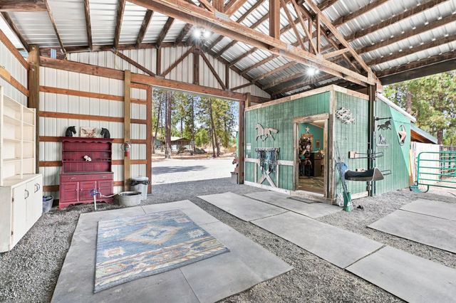 12323 S Sherman Rd, Spokane, WA 99224