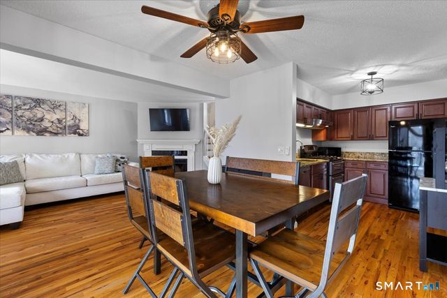 109 Peddlars Drive 109, Branford, CT 06405