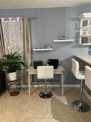 1915 Mayo St 0, Hollywood, FL 33020