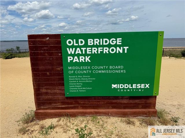 470 Brookside Avenue, Old Bridge, NJ 08879