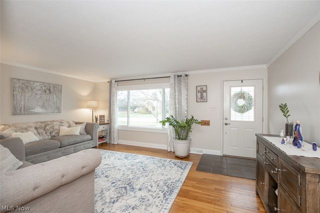 6924 Day Drive, Parma, OH 44129