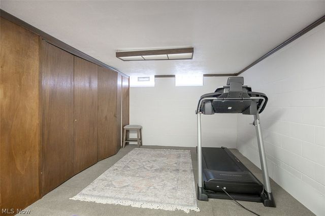 6924 Day Drive, Parma, OH 44129