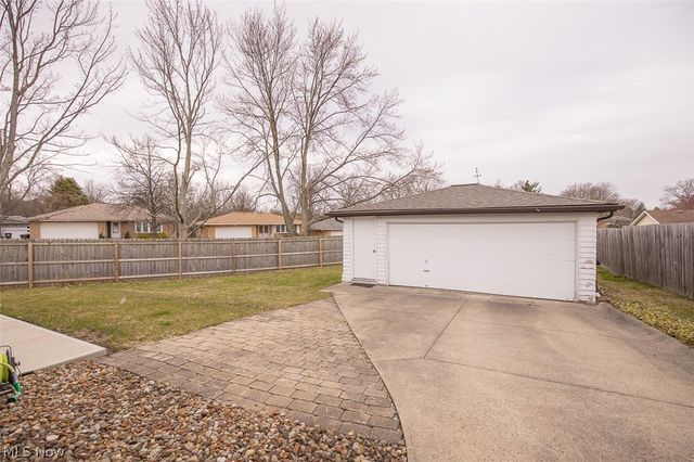 6924 Day Drive, Parma, OH 44129